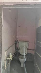 Bathroom Image of 720 Sq.ft 3 BHK Independent House for sale in Mukherjee Nagar New Delhi for Rs. 7000000