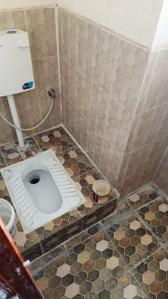 Bathroom Image of 800 Sq.ft 3 BHK Apartment / Flat for rent in Kamal Vihar Raipur for Rs. 10000