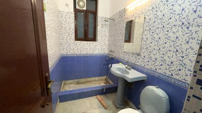 Image of 2080 Sq.ft 2.5 BHK Builder Floor for rent in Palam Vihar, Gurgaon for Rs. 36000