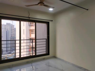 Living Room Image of 784 Sq.ft 2 BHK Apartment / Flat for sale in DEM Icon, Malad West Mumbai for Rs. 18500000