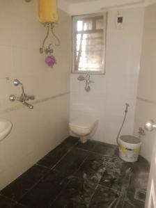 Common Bathroom Image of 1330 Sq.ft 3 BHK Apartment / Flat for rent in Evershine Millennium Paradise, Kandivali East Mumbai for Rs. 70000