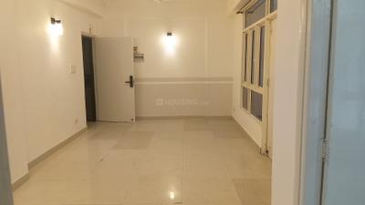 Living Room Image of 950 Sq.ft 2 BHK Apartment / Flat for sale in Supertech Livingston, Crossings Republik Ghaziabad for Rs. 7500000
