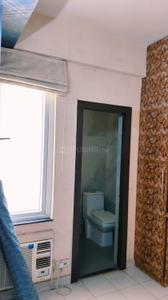 Bathroom Image of 1650 Sq.ft 3 BHK Apartment / Flat for rent in Great Value Sharanam, Sector 107 Noida for Rs. 52998