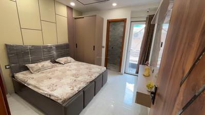 Bedroom Image of 810 Sq.ft 3 BHK Apartment / Flat for sale in Dwarka Mor New Delhi for Rs. 8500000
