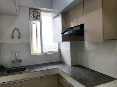 Kitchen Image of 400 Sq.ft 1 BHK Apartment / Flat for rent in Pyramid Infinity, Sector 70 Gurgaon for Rs. 19000