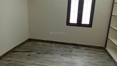 Bedroom Image of 800 Sq.ft 2.5 BHK Independent House for rent in Alandur Chennai for Rs. 25000