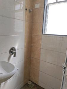 Common Bathroom Image of 740 Sq.ft 1 BHK Apartment / Flat for sale in Ulwe Navi Mumbai for Rs. 4000000