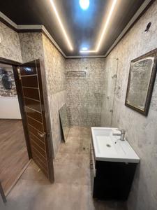Bathroom Image of 950 Sq.ft 2 BHK Apartment / Flat for sale in Jakhu Shimla for Rs. 9000000