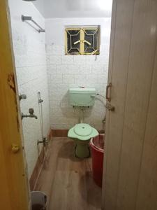 Bathroom Image of 850 Sq.ft 2 BHK Apartment / Flat for rent in Basundhara, Netaji Nagar Kolkata for Rs. 13500