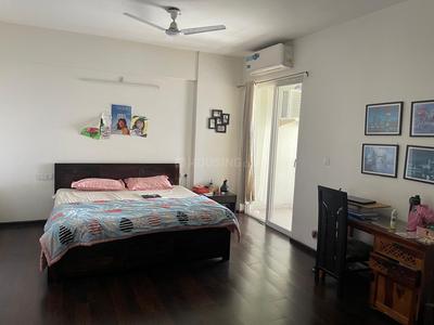 Bedroom Image of 1082 Sq.ft 2 BHK Apartment / Flat for sale in Supertech Eco Suites, Sector 137 Noida for Rs. 15000000