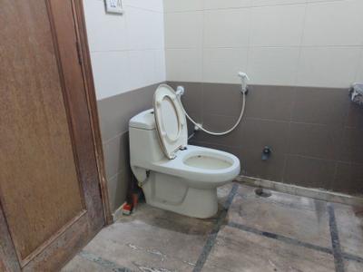 Image of 1850 Sq.ft 3 BHK Builder Floor for rent in Sector 41, Noida for Rs. 40000