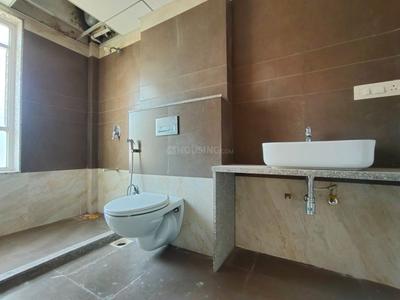 Bathroom Image of 1628 Sq.ft 3 BHK Apartment / Flat for sale in Prapti Springs Retreat 4, Bhayli Vadodara for Rs. 8500000