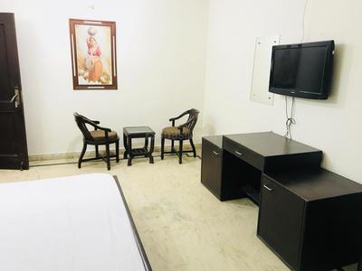 Hall Image of Laksh Residency CoLiving PG in DLF Phase 2, Gurgaon