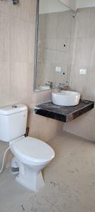 Bathroom Image of 1805 Sq.ft 3 BHK Apartment / Flat for sale in Spaze Privvy The Address, Sector 93 Gurgaon for Rs. 16200000