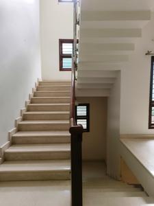 Staircase Image of 4200 Sq.ft 4 BHK Independent House for rent in Sanjaynagar Bengaluru for Rs. 300000