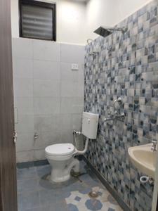 Common Bathroom Image of 750 Sq.ft 2 BHK Apartment / Flat for sale in CI Golf City, Kambakshpur Noida for Rs. 3083300