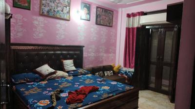 Bedroom Image of 1000 Sq.ft 3 BHK Builder Floor for sale in Mayur Vihar Phase 1 New Delhi for Rs. 8000000