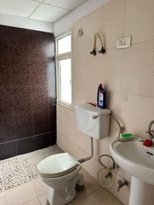 Image of 1295 Sq.ft 2.5 BHK Apartment / Flat for rent in Gaurs Gaur Global Village, Crossings Republik, Ghaziabad for Rs. 23000