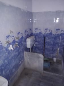 Bathroom Image of 1500 Sq.ft 1 RK Independent House for rent in George Town Allahabad for Rs. 10000