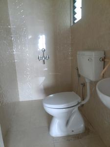 Common Bathroom Image of 1050 Sq.ft 2 BHK Apartment / Flat for rent in Arihant Anaika, Taloja Navi Mumbai for Rs. 18000