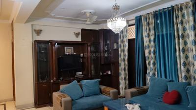Living Room Image of 1750 Sq.ft 3.5 BHK Apartment / Flat for rent in Pathik Vihar, Sector 62 Noida for Rs. 35000
