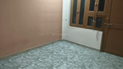 Bedroom Image of 1300 Sq.ft 2 BHK Builder Floor for rent in Jhusi Allahabad for Rs. 7000