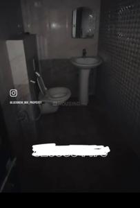 Bathroom Image of 1170 Sq.ft 3 BHK Apartment / Flat for sale in Rajajipuram Lucknow for Rs. 4800000