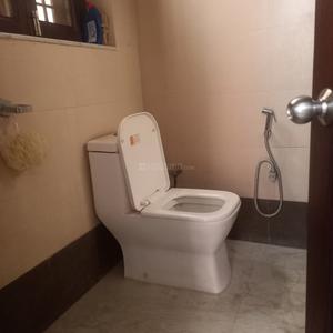 Bathroom Image of 1200 Sq.ft 2 BHK Independent House for rent in Surendra Home South City 1, Sector 41 Gurgaon for Rs. 45000
