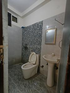 Image of 1050 Sq.ft 2 BHK Apartment / Flat for rent in Sector 45, Noida for Rs. 23000