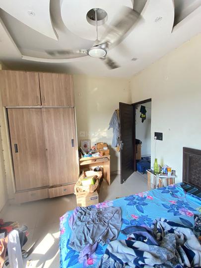 Sarfabad, Sector 73 Bedroom 1