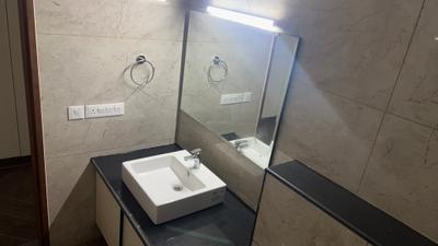 Image of 2385 Sq.ft 4 BHK Apartment / Flat for rent in Wave Veridia, Wave City, Ghaziabad for Rs. 55000