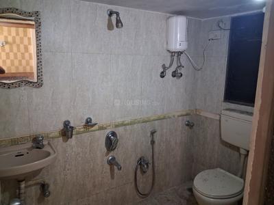 Bathroom Image of 950 Sq.ft 2 BHK Apartment / Flat for rent in Ochana Pride Park CHSL, Thane West Thane for Rs. 40000