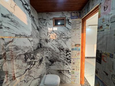 Bathroom Image of 2210 Sq.ft 4 BHK Independent House for sale in Chitaipur Varanasi for Rs. 13200000