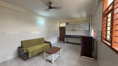 Living Room Image of 400 Sq.ft 1 BHK Apartment / Flat for rent in Sector 39 Gurgaon for Rs. 25499
