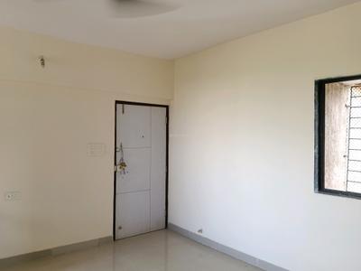 Living Room Image of 1000 Sq.ft 3 BHK Apartment / Flat for rent in Vasant Vihar Complax, Thane West Thane for Rs. 60000