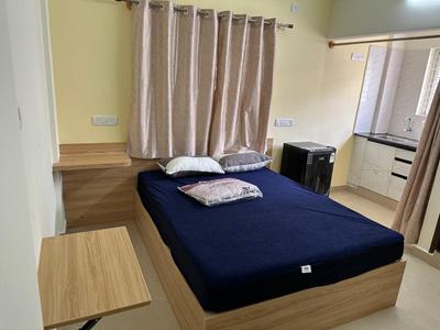 Bedroom Image of 380 Sq.ft 1 RK Apartment / Flat for rent in Mahadevapura Bengaluru for Rs. 20000