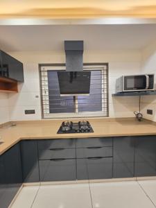 Kitchen Image of 1600 Sq.ft 3 BHK Apartment / Flat for rent in Darshanam Club Life, Undera Vadodara for Rs. 55000