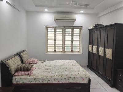 Bedroom Image of 2700 Sq.ft 3 BHK Independent House for rent in Thaltej Ahmedabad for Rs. 60000