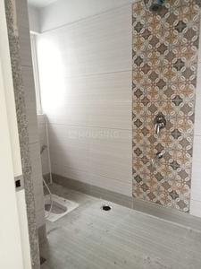 Bathroom Image of 939 Sq.ft 2 BHK Apartment / Flat for rent in Kumar Pebble Park, Hadapsar Pune for Rs. 20000