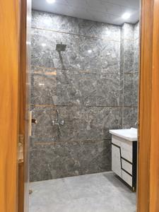 Common Bathroom Image of 1200 Sq.ft 3 BHK Builder Floor for sale in Indirapuram Ghaziabad for Rs. 12500000