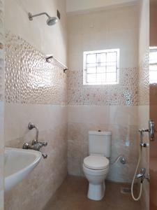 Bathroom Image of 1800 Sq.ft 2 BHK Builder Floor for rent in Vettuvankani Chennai for Rs. 40000