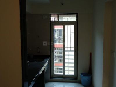 Kitchen Image of 920 Sq.ft 2 BHK Apartment / Flat for rent in Rosa Gardenia, Kasarvadavali Thane for Rs. 30000