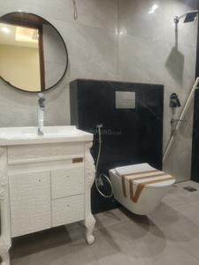 Bathroom Image of 1980 Sq.ft 3 BHK Apartment / Flat for sale in Samridhi Daksh Avenue, Sector 150 Noida for Rs. 31680000