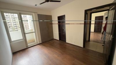 Bedroom Image of 1780 Sq.ft 3.5 BHK Apartment / Flat for rent in The 3C Lotus Boulevard, Sector 100 Noida for Rs. 46000