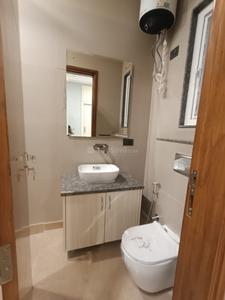 Bathroom Image of 1000 Sq.ft 2 BHK Builder Floor for sale in RWA Pragati Park Block H18 and L, Malviya Nagar New Delhi for Rs. 23900000