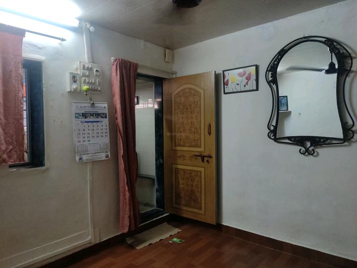 Eksar, Borivali West Main Image 1