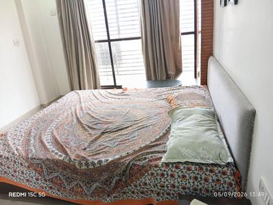 Bedroom Image of 2350 Sq.ft 3 BHK Apartment / Flat for sale in Devnandan Summit, Sargasan Gandhinagar for Rs. 6700000