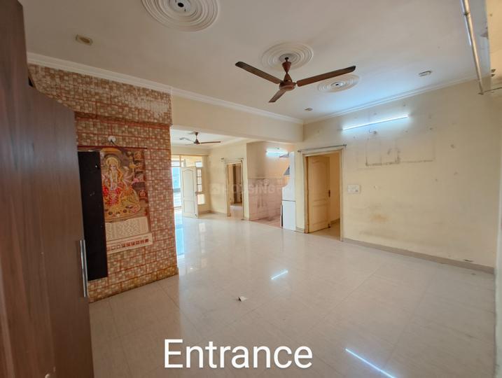 Lotus apartment  Main Image 1