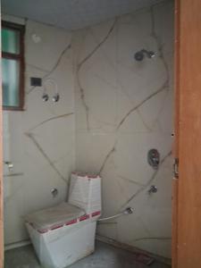 Common Bathroom Image of 1350 Sq.ft 3 BHK Apartment / Flat for sale in Skyline DN Homes by Skyline Homes, Sector 73 Noida for Rs. 4550000