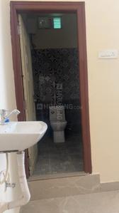Bathroom Image of 600 Sq.ft 1 BHK Apartment / Flat for rent in Kondapur Hyderabad for Rs. 25000